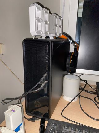 Ordenador HP Completo con Pantalla y Teclado