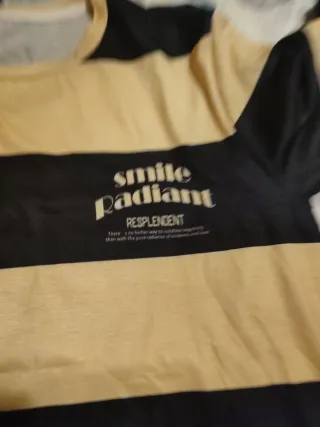 Camiseta rayas amarilla y negro