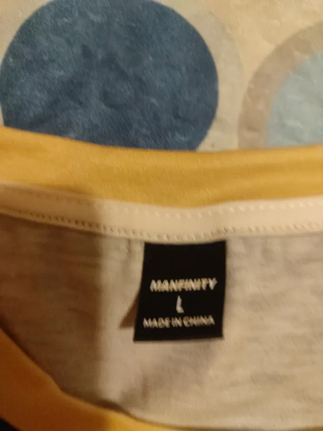 Camiseta rayas amarilla y negro