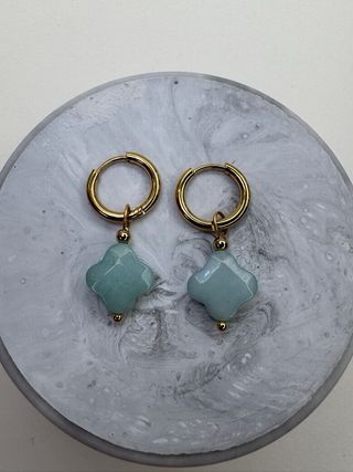 Orecchini con pietra turchese