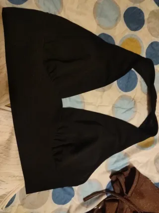 Top halter negro y blanco