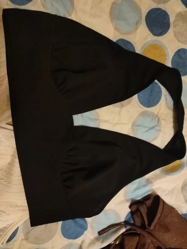 Top halter negro y blanco