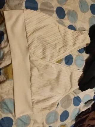 Top halter negro y blanco