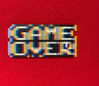 Imán Game Over Hecho a Mano