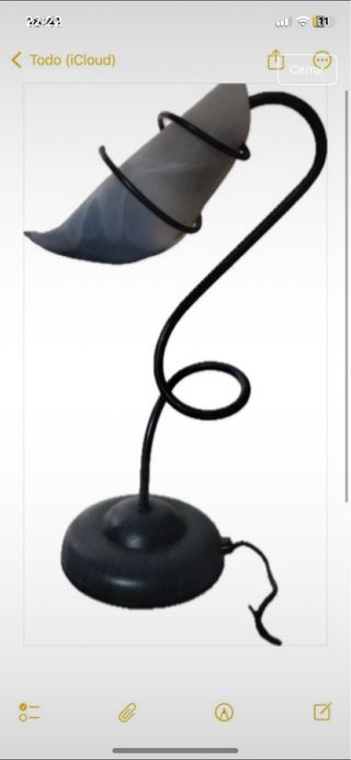 Lámpara de mesa diseño moderno