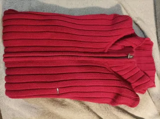 Chaqueta Tommy Hilfiger Roja Cremallera. Talla M.