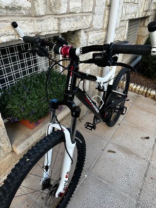 Bicicleta Rockrider Montaña