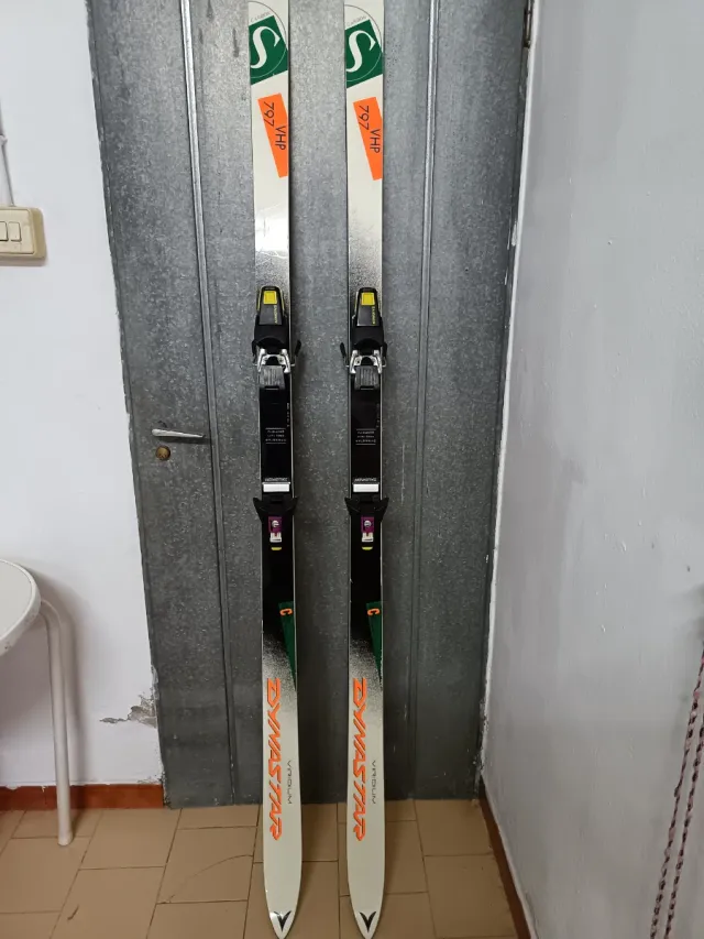 Esquís Dynastar VHP 797
