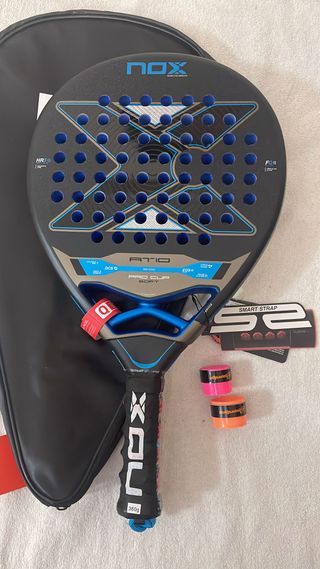 Pala de padel Nox AT10 Pro Cup Soft 360g y 2 overs