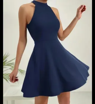 Vestido azul sin mangas cuello halter
