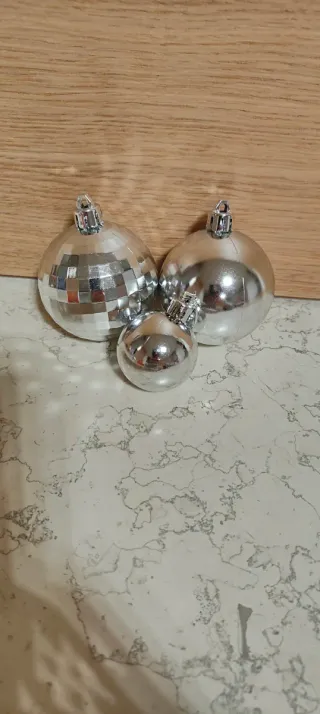 Set 11 Palle Natalizie Argento e Bianco