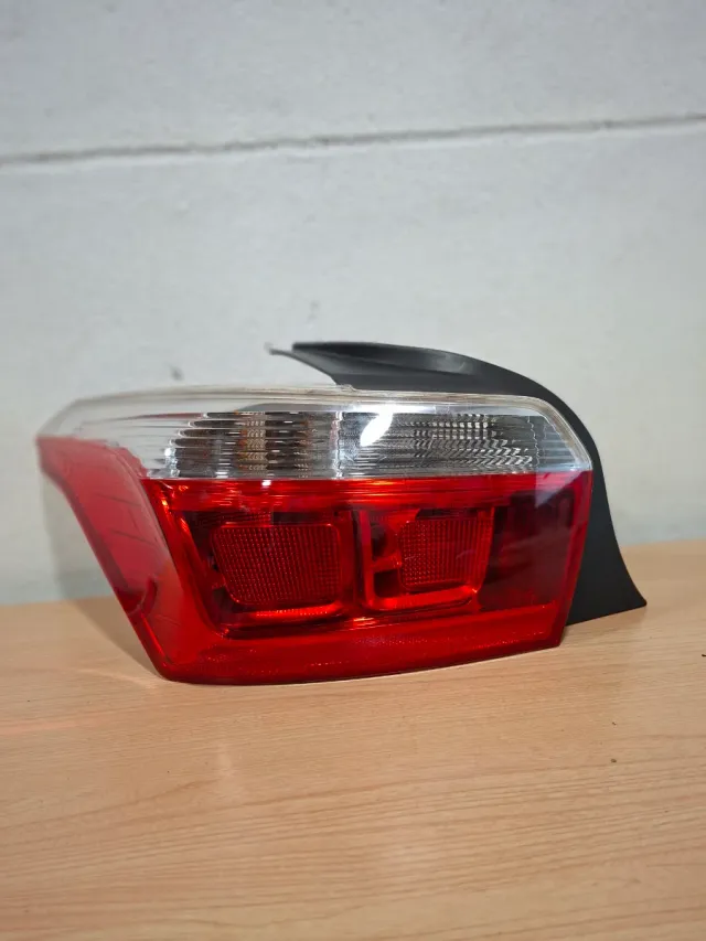 PILOTO TRASERO IZQUIERDO CITROËN C-ELYSEE