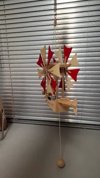 Juguete de madera artesanal