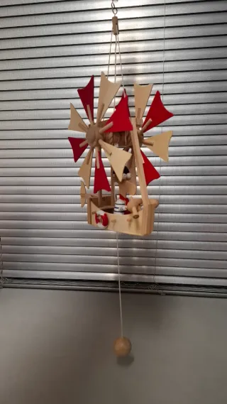 Juguete de madera artesanal