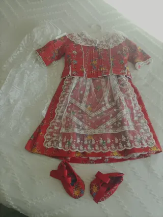 Alquilo traje de Fallera Bebé 3 -4-5 meses