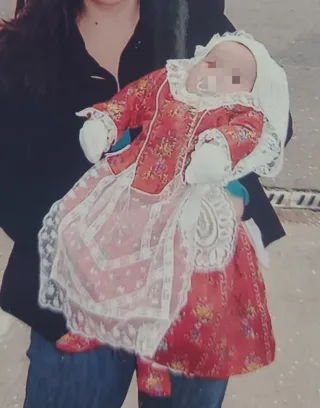 Alquilo traje de Fallera Bebé 3 -4-5 meses