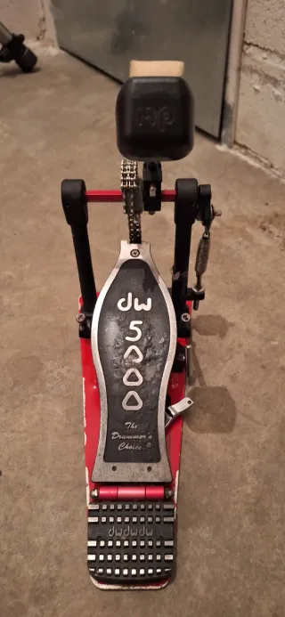 Pedal Bombo DW 5000.