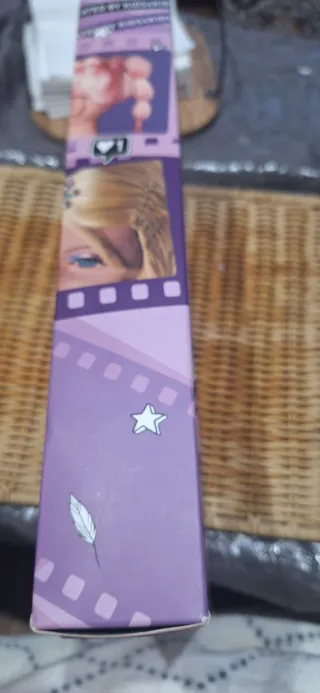 Peluca I'm a Girly azul y morada con soporte