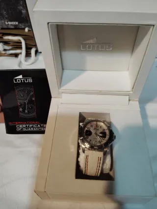 Reloj Lotus Cuarzo Correa Blanca