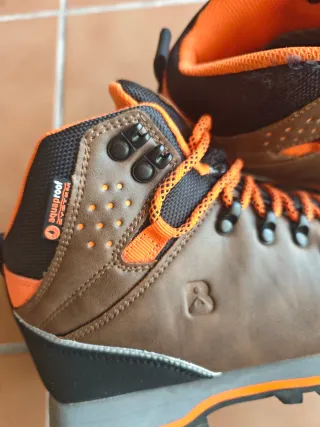 Botas de montaña Boriken.