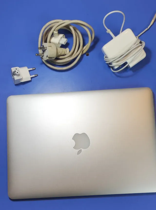 MacBook Air 13 2011 Poco Uso