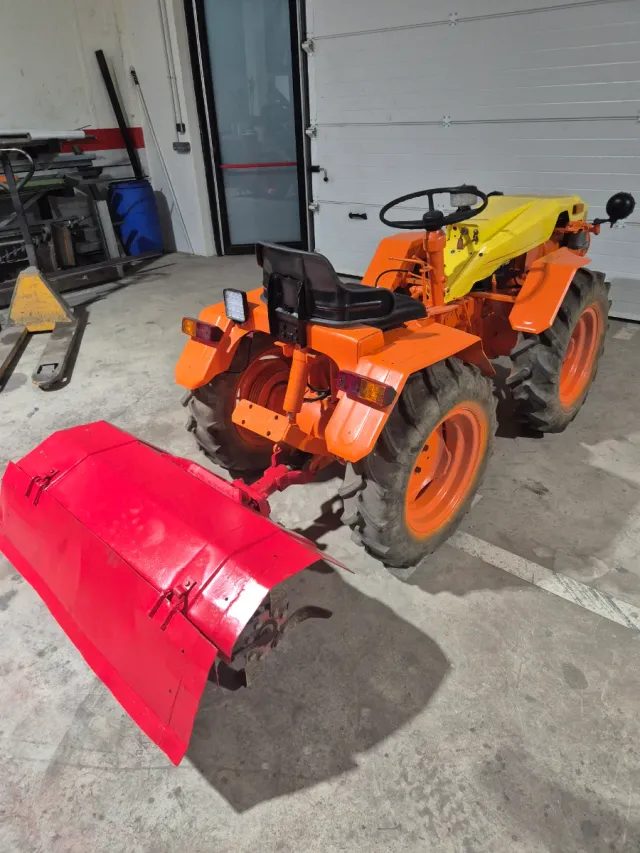 Tractor Pasquali 995 articulado