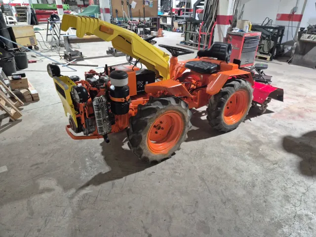 Tractor Pasquali 995 articulado