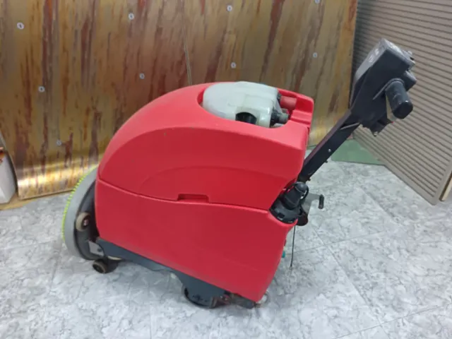 Fregadora profesional roja