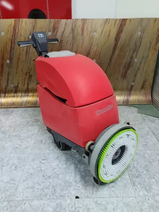 FREGADORA PROFESIONAL NUMATIC ETB4045