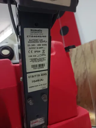 FREGADORA PROFESIONAL NUMATIC ETB4045