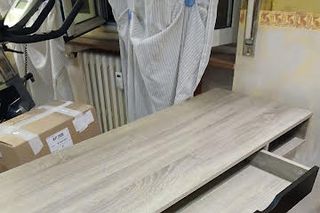 Scrivania in legno e metallo