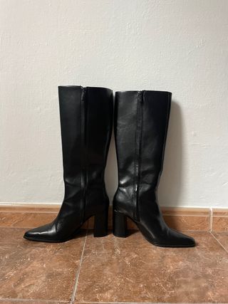 Botas altas negras tacón
