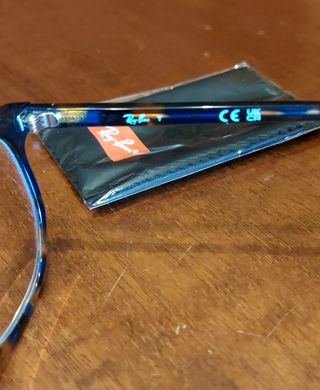 Occhialini unisex Ray-Ban Eliot.