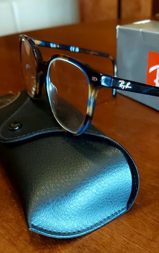 Occhialini unisex Ray-Ban Eliot.