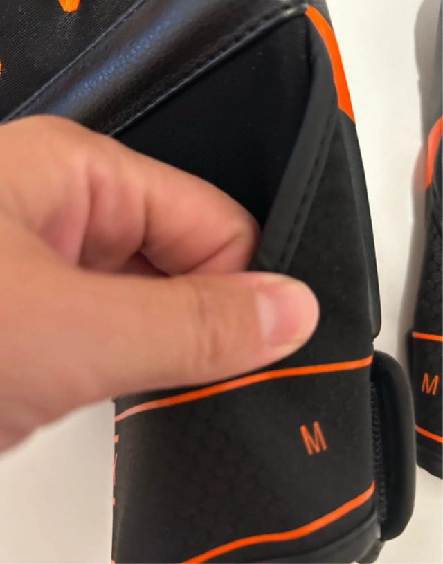 Mitones Body Combat Outshock Negro Naranja