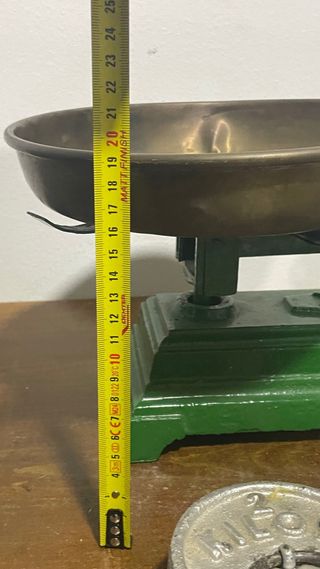 Báscula Romana Antigua con Pesas