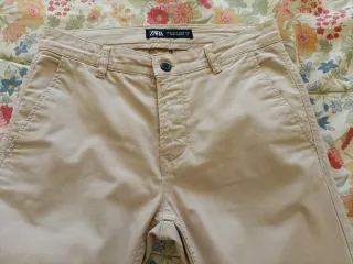 Pantalón chino Zara beige
