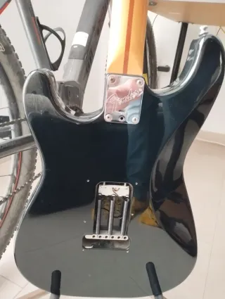 Guitarra Fender Stratocaster Negra Americana