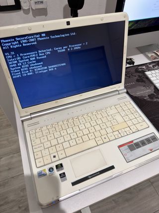 Packard Bell Easynote TJ66 Portátil Gris/Plata