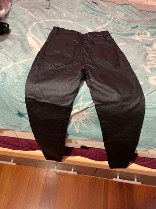 Pantalones de cuero negros
