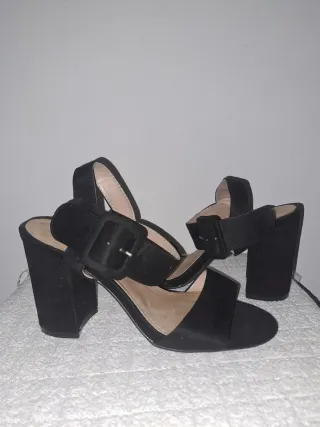 Sandalias Negras Tacón Ancho Hebilla