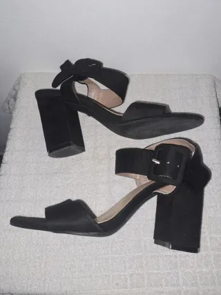 Sandalias Negras Tacón Ancho Hebilla