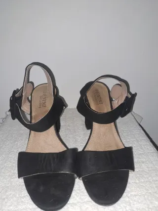 Sandalias Negras Tacón Ancho Hebilla