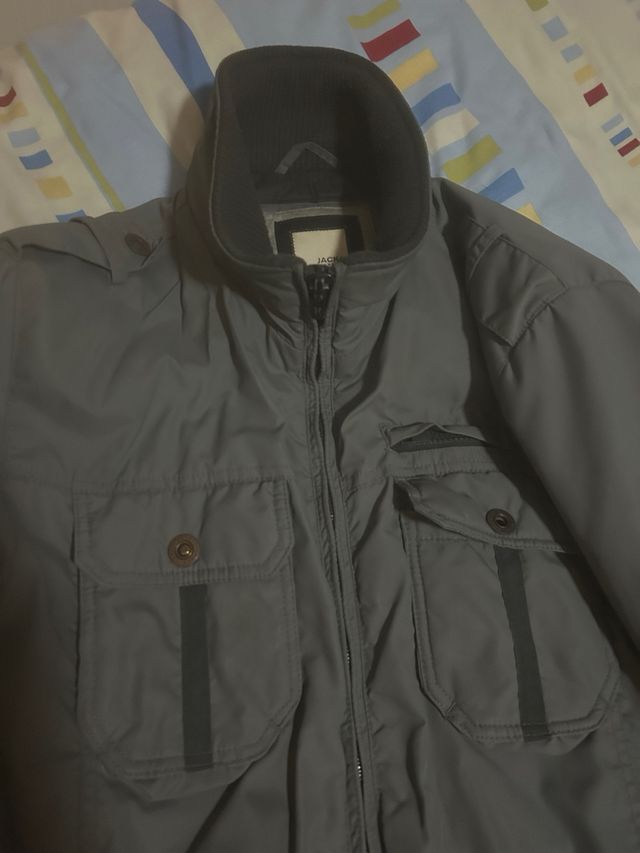 Chaqueta Jack & Jones gris hombre