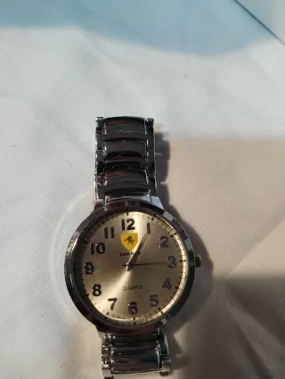 Reloj Ferrari Cromado Dorado y Plateado