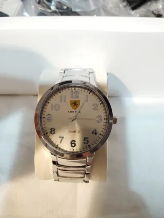 Reloj Ferrari Cromado Dorado y Plateado