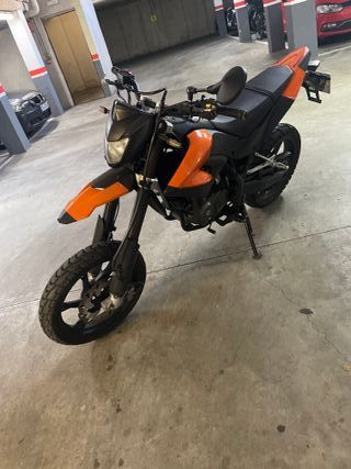 KSR Moto TW 125 Naranja