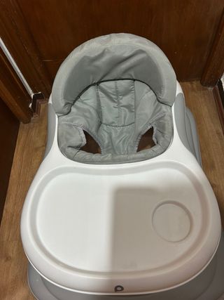 Andador bebé con piano musical