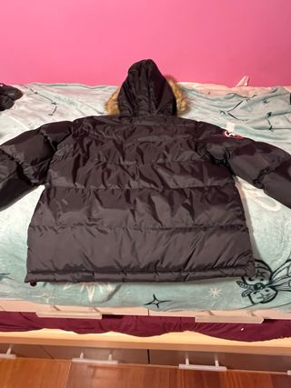 Chaqueta Norway 16Y Negra con Capucha de pelo