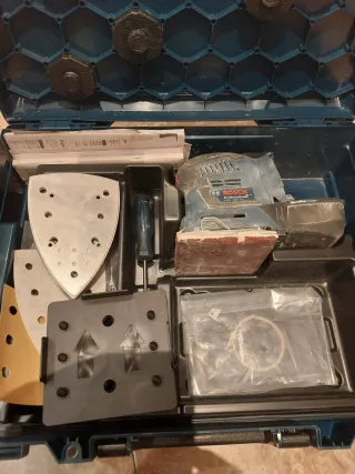 Lijadora Bosch GSS 18V-10 Profesional